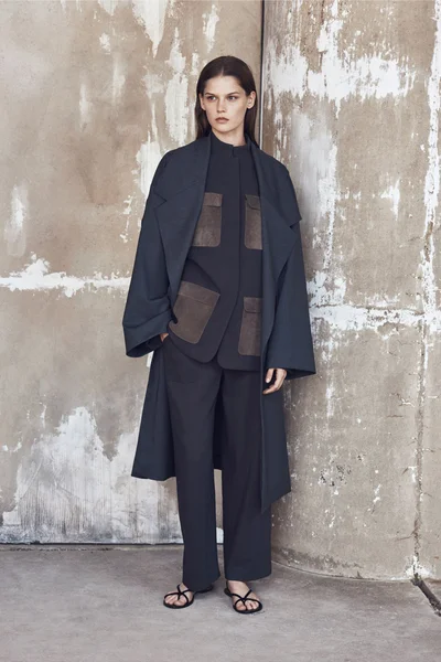 Look 10